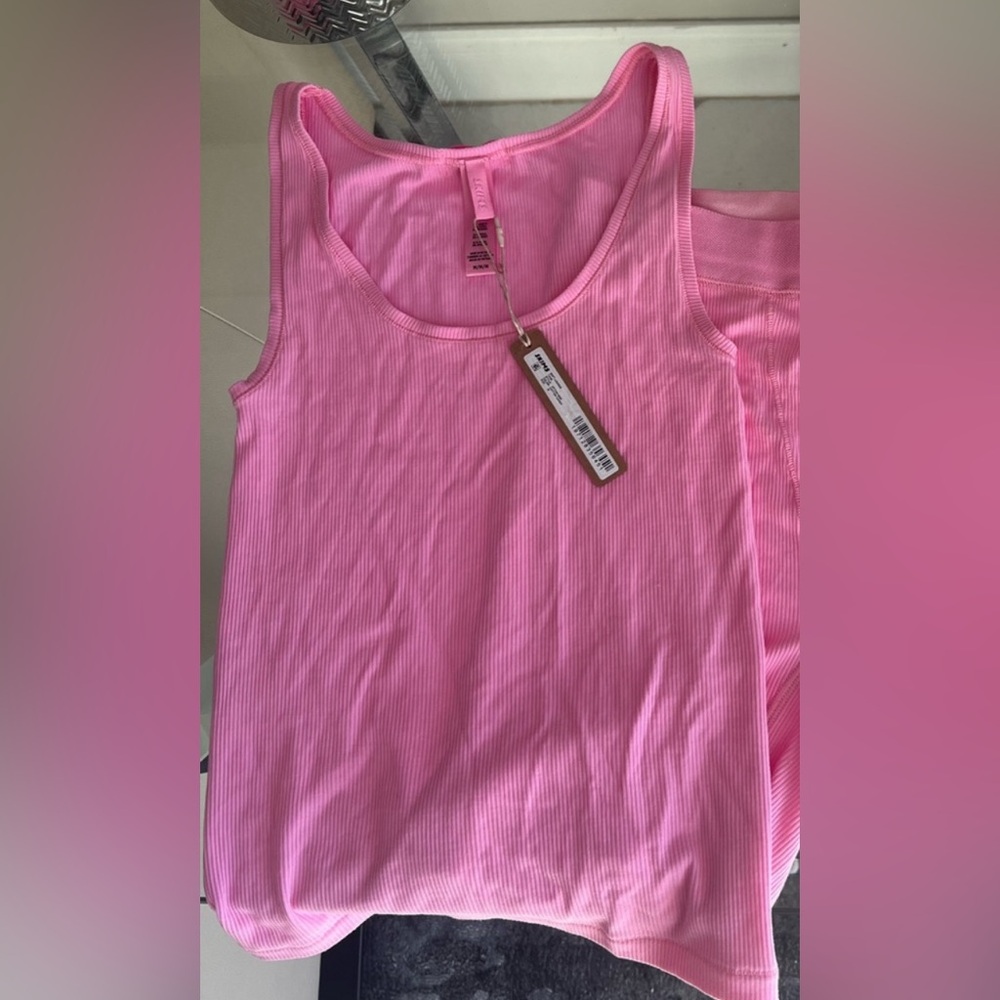 NWT SKIMS Soft Lounge Tank Cotton Candy